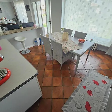 Piscina, Wifii, 5 Min Dal Apartmán